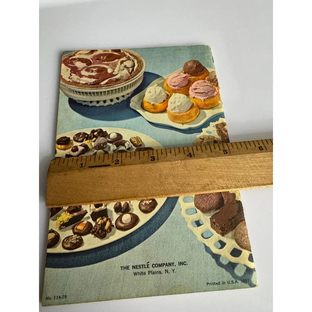 VTG 1957 Nestle Semi‎ Sweet Chocolate Kitchen Recipes Booklet Toll House Cookie